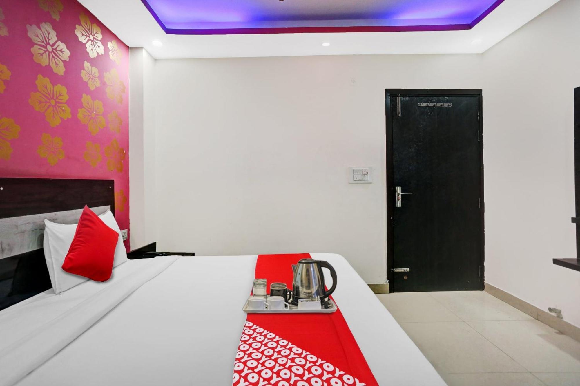 Hotel O Hotel Blue Orchid Nowe Delhi Zewnętrze zdjęcie