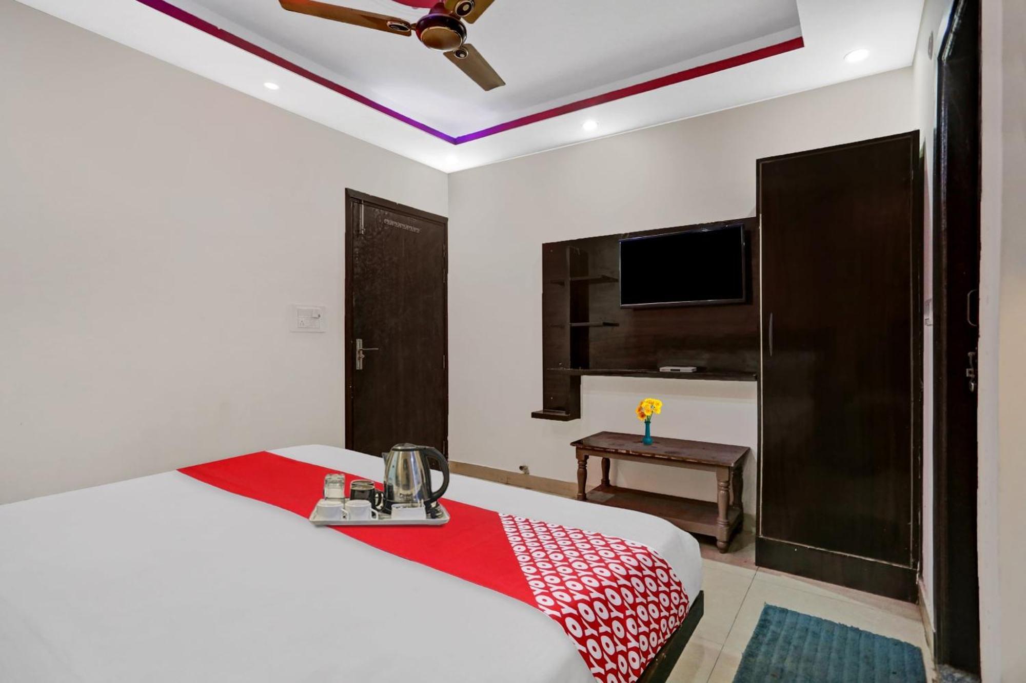 Hotel O Hotel Blue Orchid Nowe Delhi Zewnętrze zdjęcie